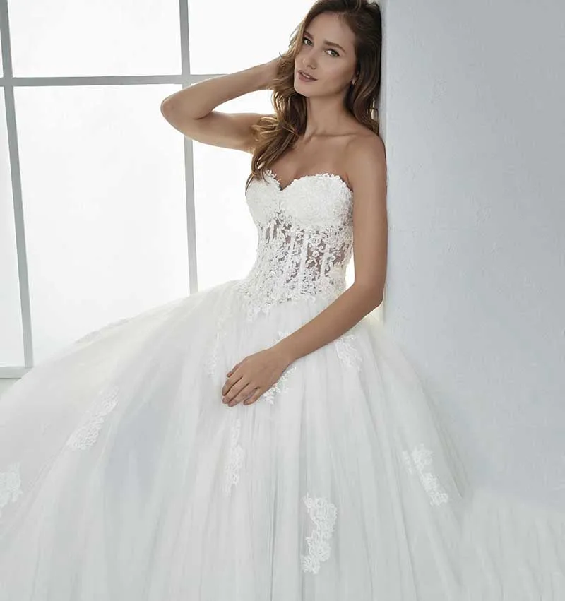 

Smileven Sweetheart Wedding Dress Appliqued Strapless Lace Bride Dress 2019 Lace Up Back Wedding Gowns Boho Vestido De Novia