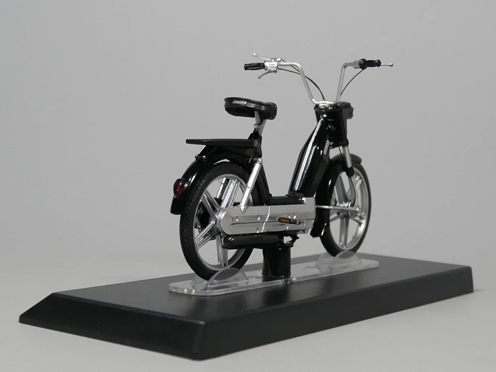 Модель мотоцикла CIMATTI OASI Diecast Auto Inn 1:18| |