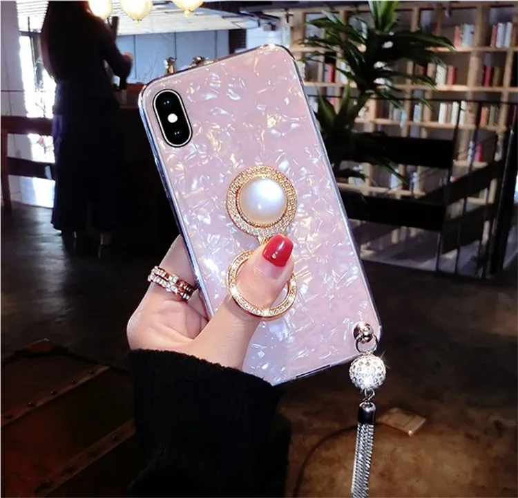 

Fashion Diamond Shell Phone Case Covers For iPhone X 7 8 Plus 6 6s Plus Covers Luxury Cold Shells Desing Girl Cases Covers Capa