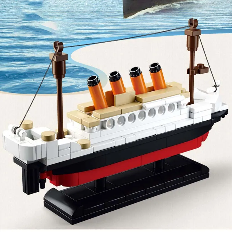 

SLUBAN 0576 Titanic RMS Ship Boat Building Blocks Brick Set Compatible legolinglys Educational Playmobil Children Toys gift