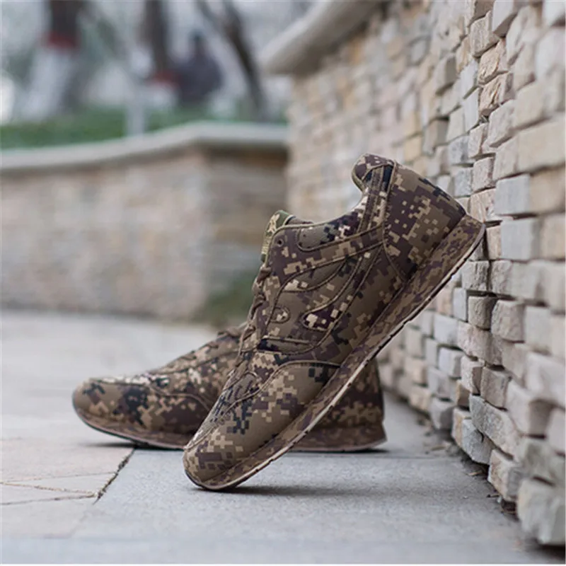

2016 new large desert digital camouflage military shoes breathable extra large size men size 39~48 casual shoes free shipping
