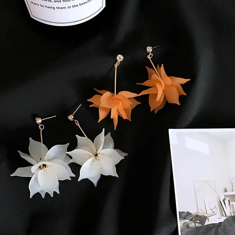 

Multi-style Korean petal dangle earrings for women Long fringed flower pendant earring Metal alloy women's earrings Jewelry gift