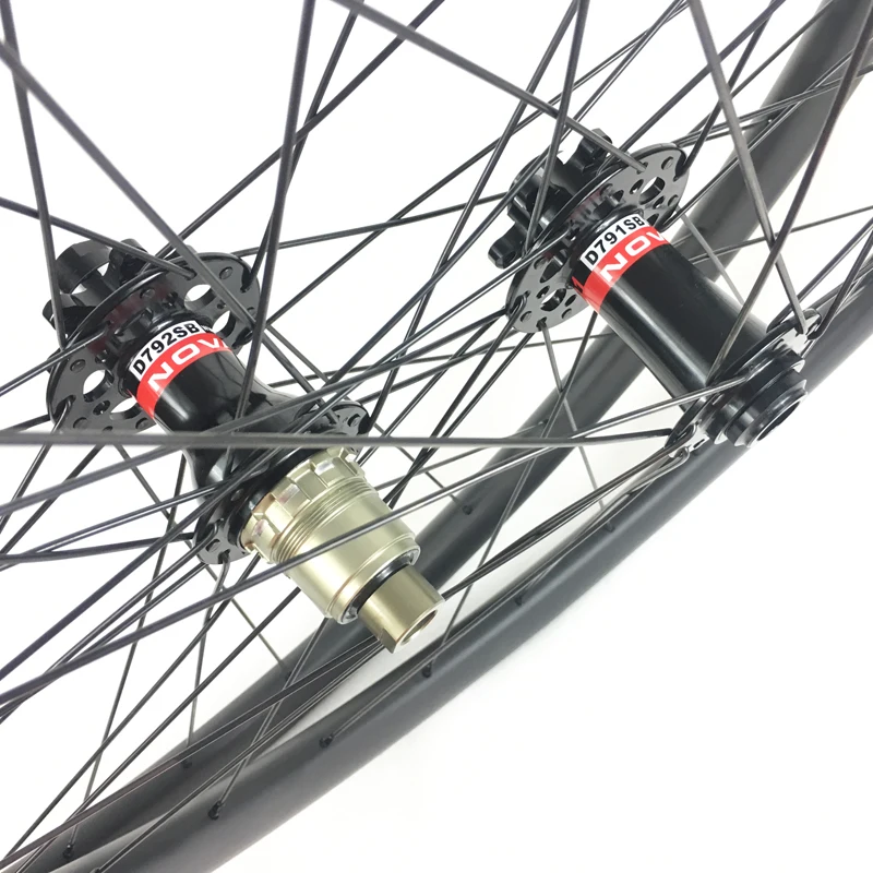 Clearance 29er MTB XC 30mm tubeless carbon wheelset 30mm deep D791SB 100*15 D792SB 12*135mm 12*142mm hookless 29 bicicletas wheels 10 Clearance 29er MTB XC 30mm tubeless carbon wheelset 30mm deep D791SB 100*15 D792SB 12*135mm 12*142mm hookless 29 bicicletas wheels 10