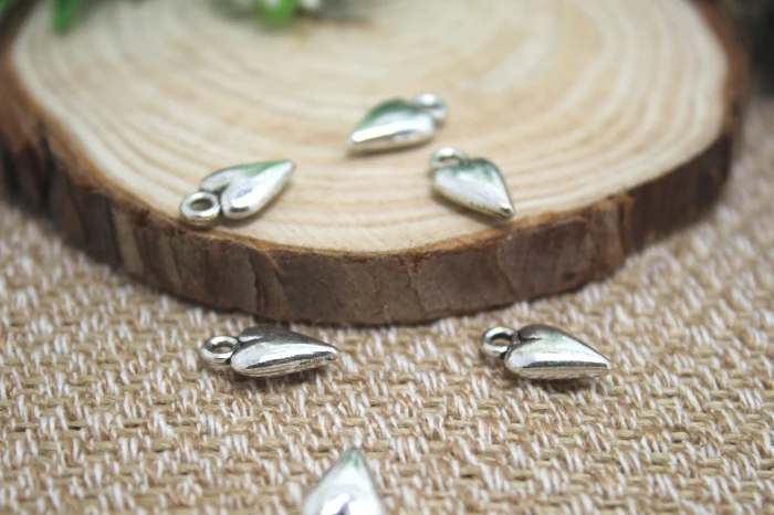 

30pcs Heart Charms Heart Pendants Antiqued Silver Tone Double Sided 3D 7 x 10mm
