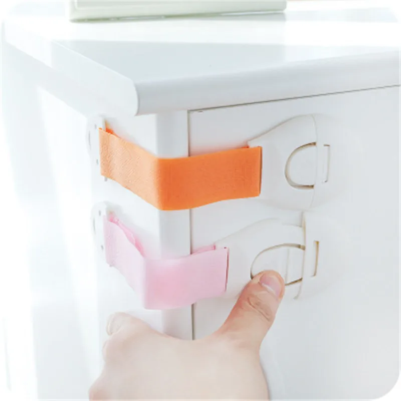 

Baby Care Toddlers Safety Plastic Drawer Window Locks Straps Child 5Pcs/Lot Anti-opening Refrigerator Door Cabinet Cupboard Lock