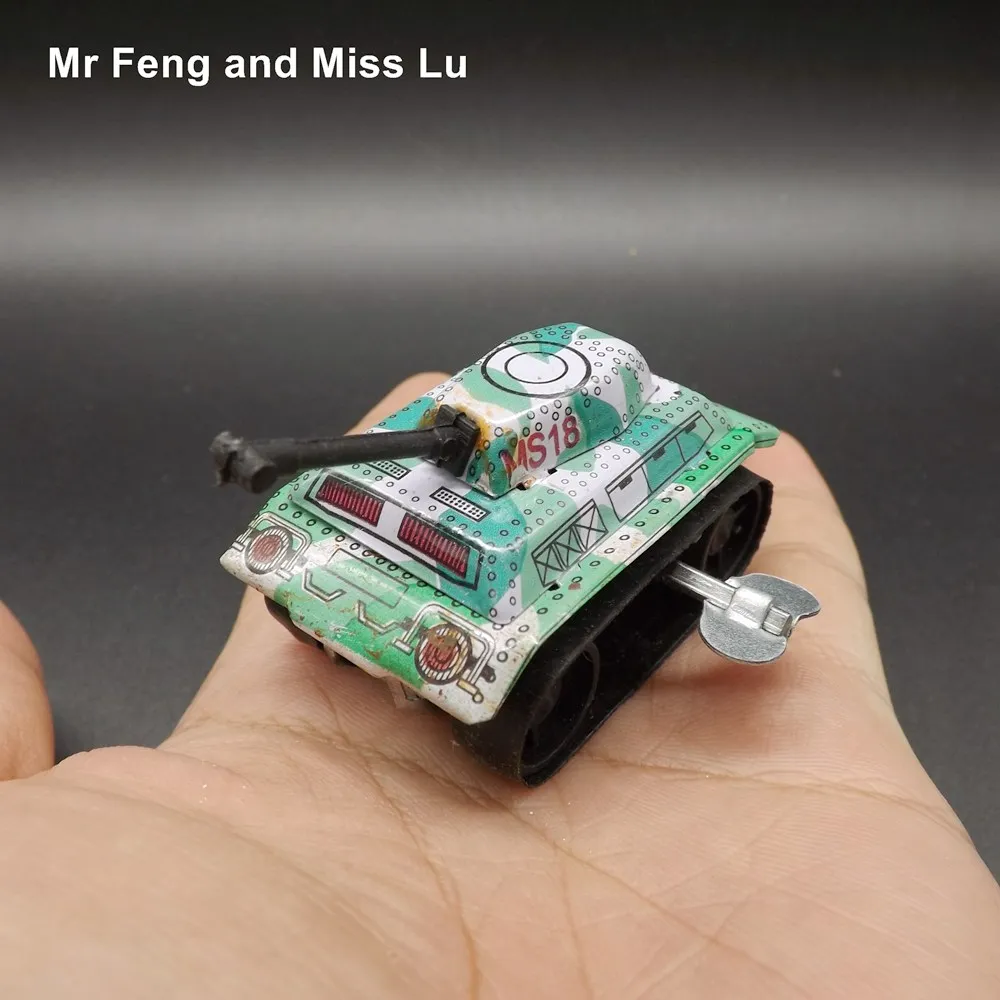 VintageIronhideWindUpToyTankModelChildrenGiftBabyReminiscence