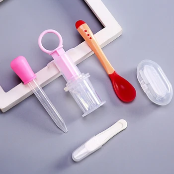 

5Pcs Newborn Baby Care Kit Healthcare Syringe Dropper Spoon Clip Toothbrush Feeder Nursing Kit Multi-function Baby Care Set