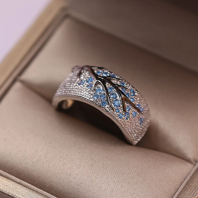 

Newest Shiny Tree Branch Ring of Red/blue/green/Purple Crystal Leaves Rings for Women Unique Punk Branch wedding ring Jewelry