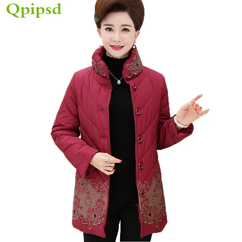 Женская теплая пуховая хлопковая куртка среднего возраста, зимняя тонкая хлопковая верхняя одежда с стоячим воротником, Благородное женское пальто больших размеров 5XL A15 - Цвет: Red