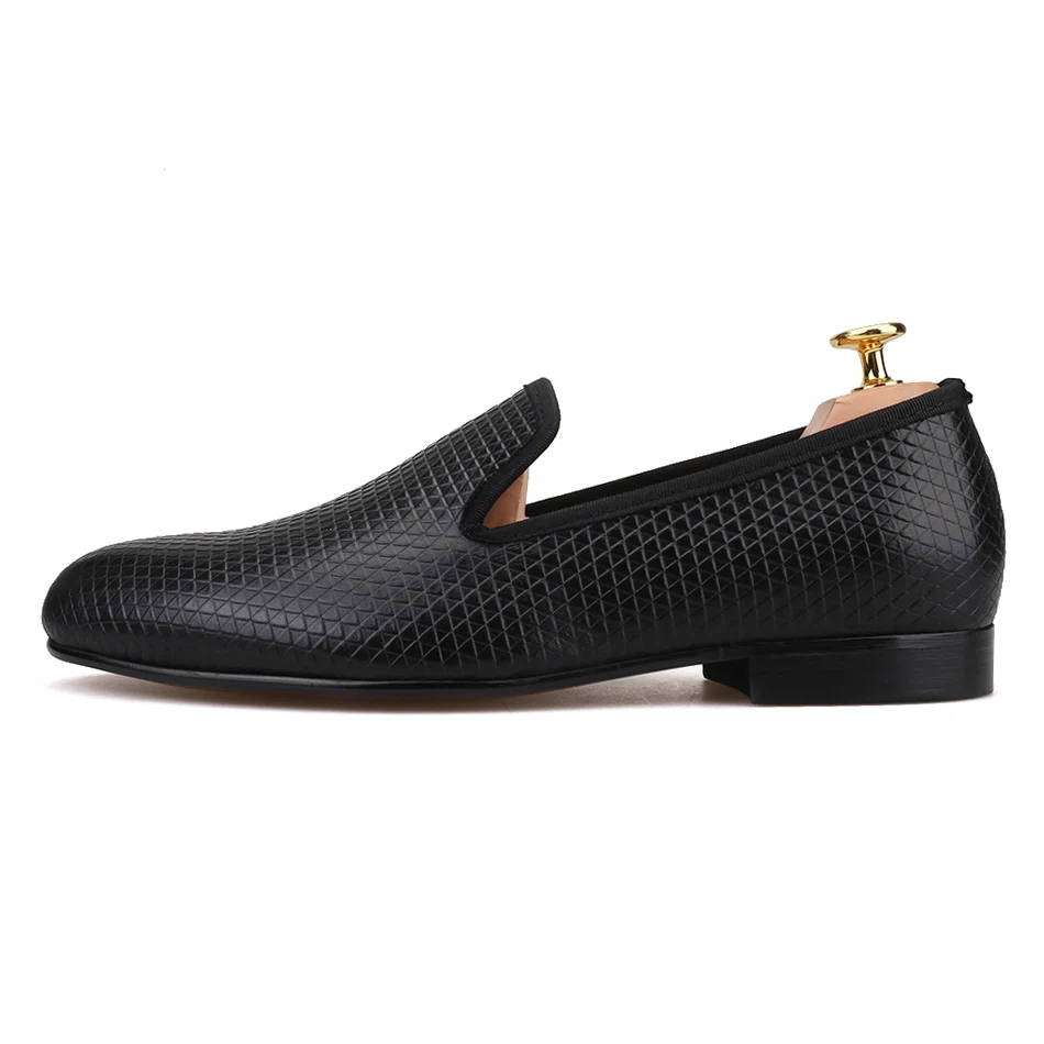 oro Hombres Genuino Tres Zapatos A 2019 Negro De Piergitar plata Fumar Mano En Hechos Cuero Relieve Pirámide Ocasionales Los 3d Efecto Colores Holgazán Zapatillas 7B8p4qwf