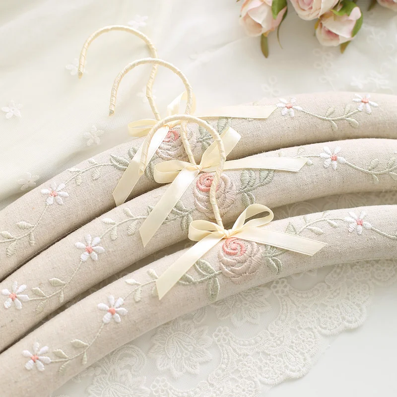 

3pcs/lot 38-40cm Adult Cloth Hanger Wedding Dress Hangers