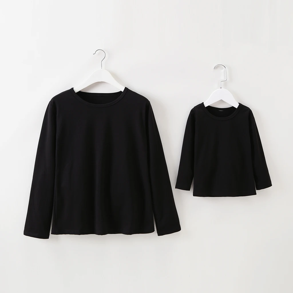 Семейный комплект одежды, повседневное черное платье для мамы и дочки, приталенная одежда для маленьких девочек, Детский комплект из 2 предметов: футболка с длинными рукавами+ юбка