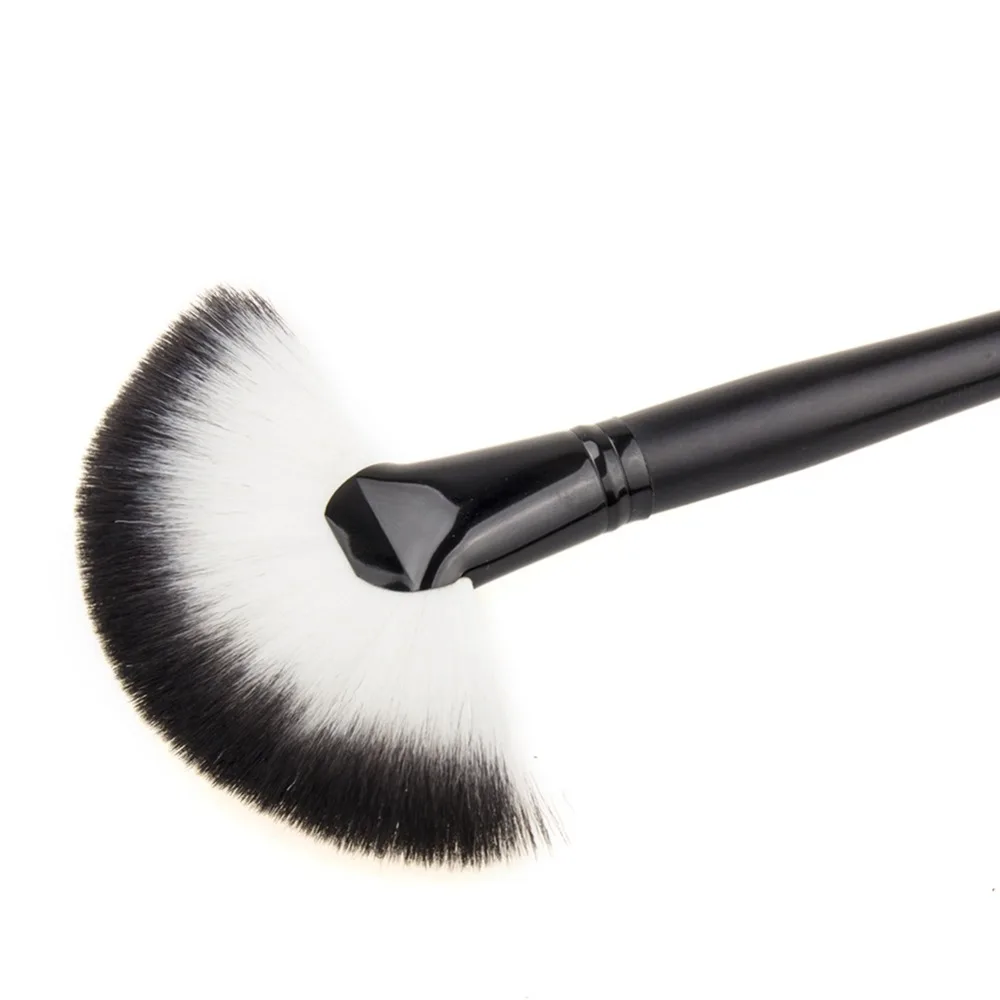 Makeup Large Fan Brush Blush Powder Foundation Make Up Tool Cosmetics