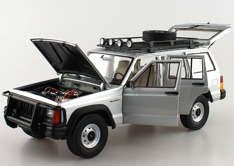 1:18 литая под давлением модель для Jeep Cherokee 2500 серебро SUV сплав игрушка автомобиль миниатюрная коллекция подарки