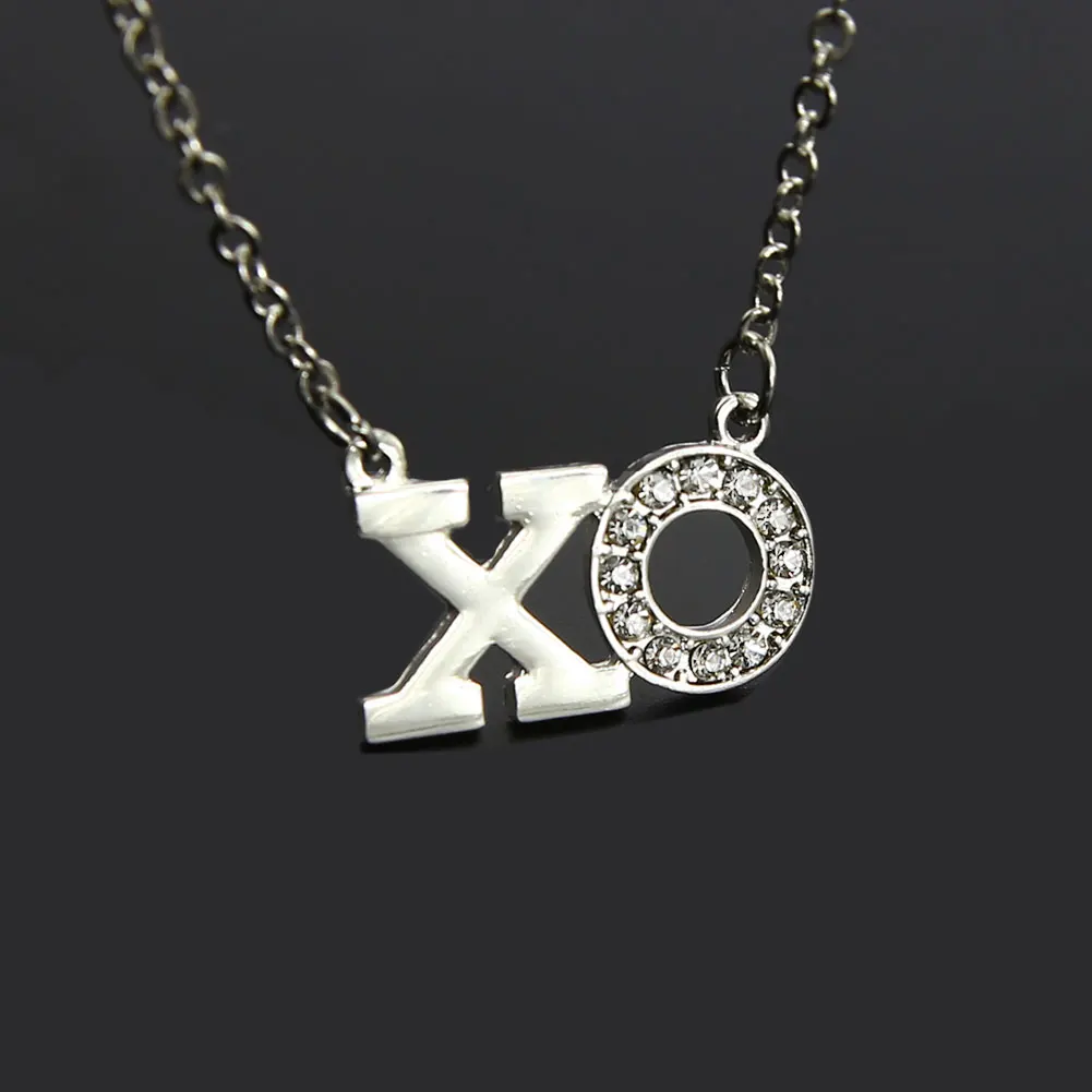 TrinketSea Мода XO письмо Кристалл Короткие подвески и ожерелья для Для женщин