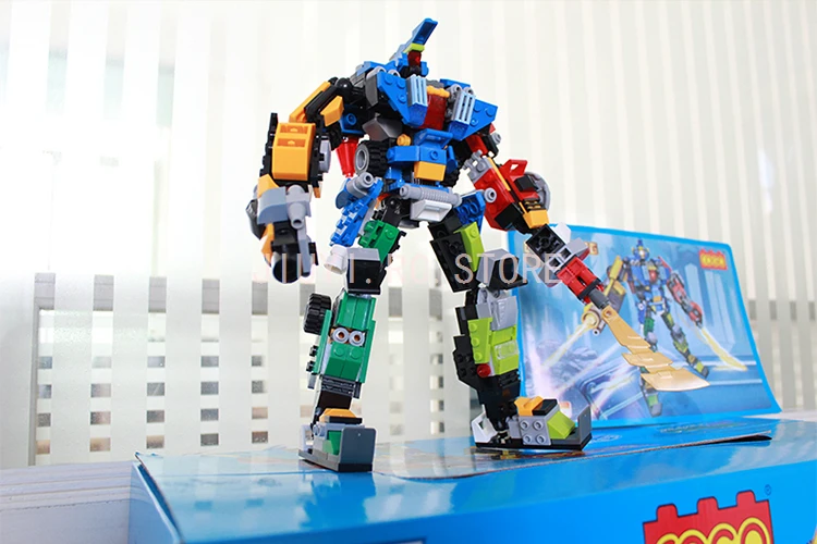 8in1 Similar Transformers Building Block 739pcs Compatible Legos Friend Toy Children Birthday Gift (15)