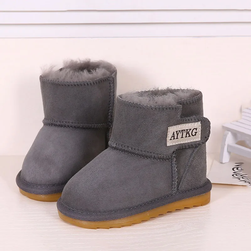 

Comfortable soft for autumn winter warm brand-name children's snow boots non-slip Cowhide with wool Velcro baby toddler shoes