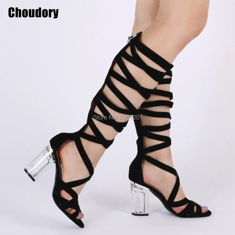 claudia-7_black_su_2_4_1