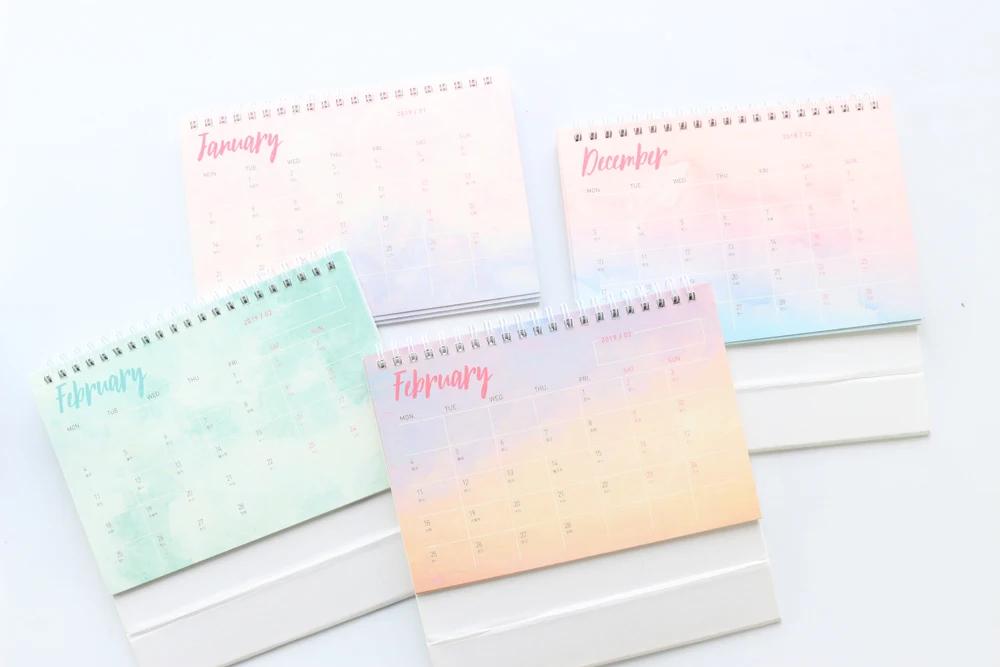 Domikee Новый 2019 год настольные календари книги, конфеты офис школы стол ежедневник канцелярские принадлежности, 4 вида цветов, 14 месяцев