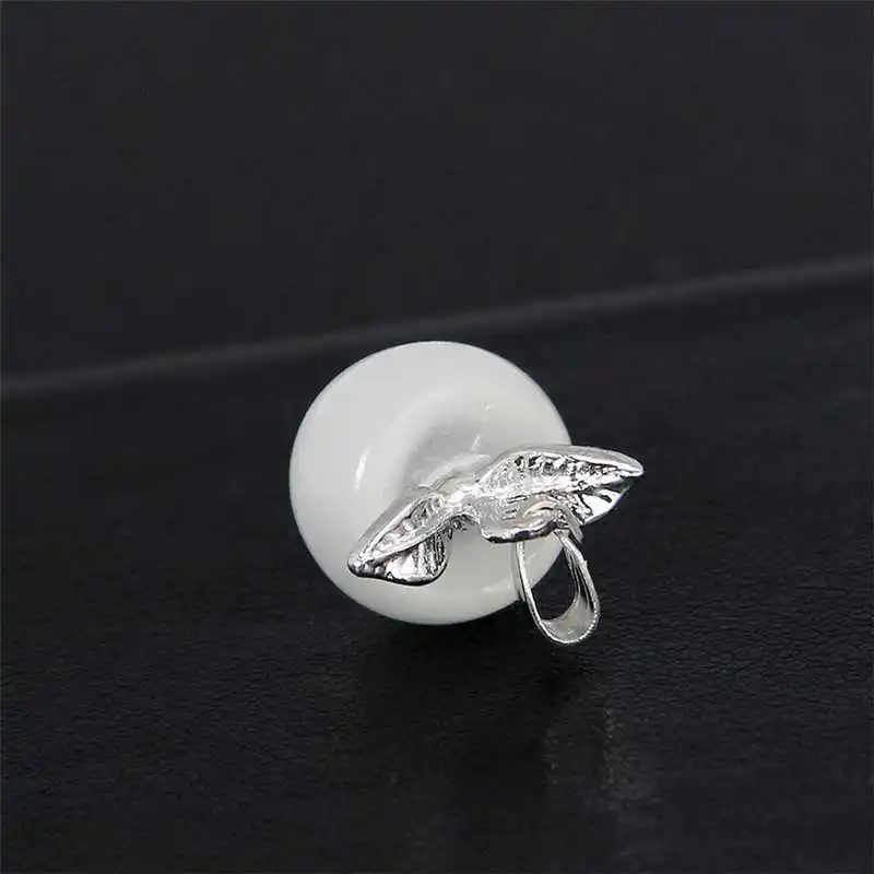 Lovely-Gift-Clavicular-Chain-Simple-Crystal-Jewelry-Hot-Fashion-for-Women-Accessories-Cat-Eye-Apple-Pendant (1)