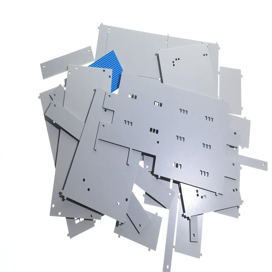 architecture model fence in n train layout03