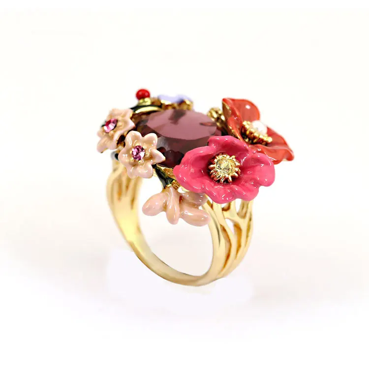 

Dyxytwe Winter Garden Enamel glaze Red Flower Gold Pleated Size 7 Women Ring
