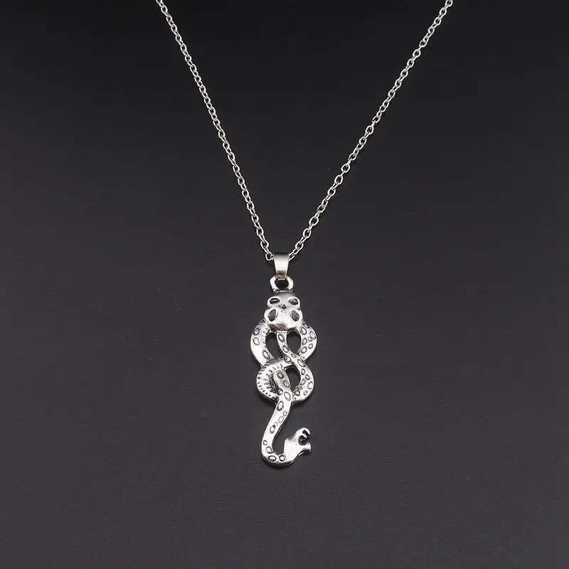 

10 Pcs/lot Harri Potter Salazar Slytherin's relics Voldemort's Horcruxes necklace Pendants snake horcrux toy gifts