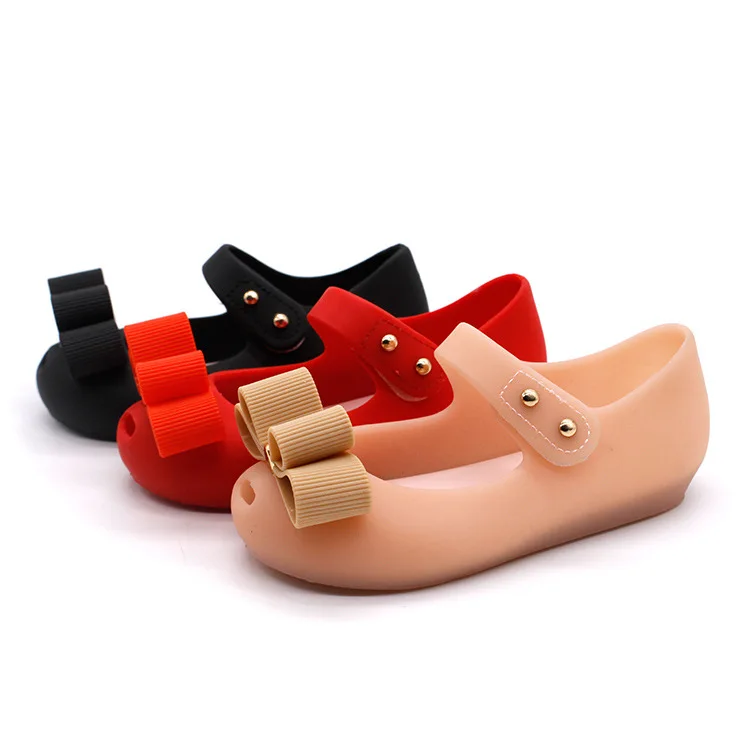 Mini Melissa/ г.; Горячая Новинка; стильная обувь для маленьких девочек; Рождественская обувь; подарок; Летние босоножки из ПВХ с бантом для девочек; три цвета