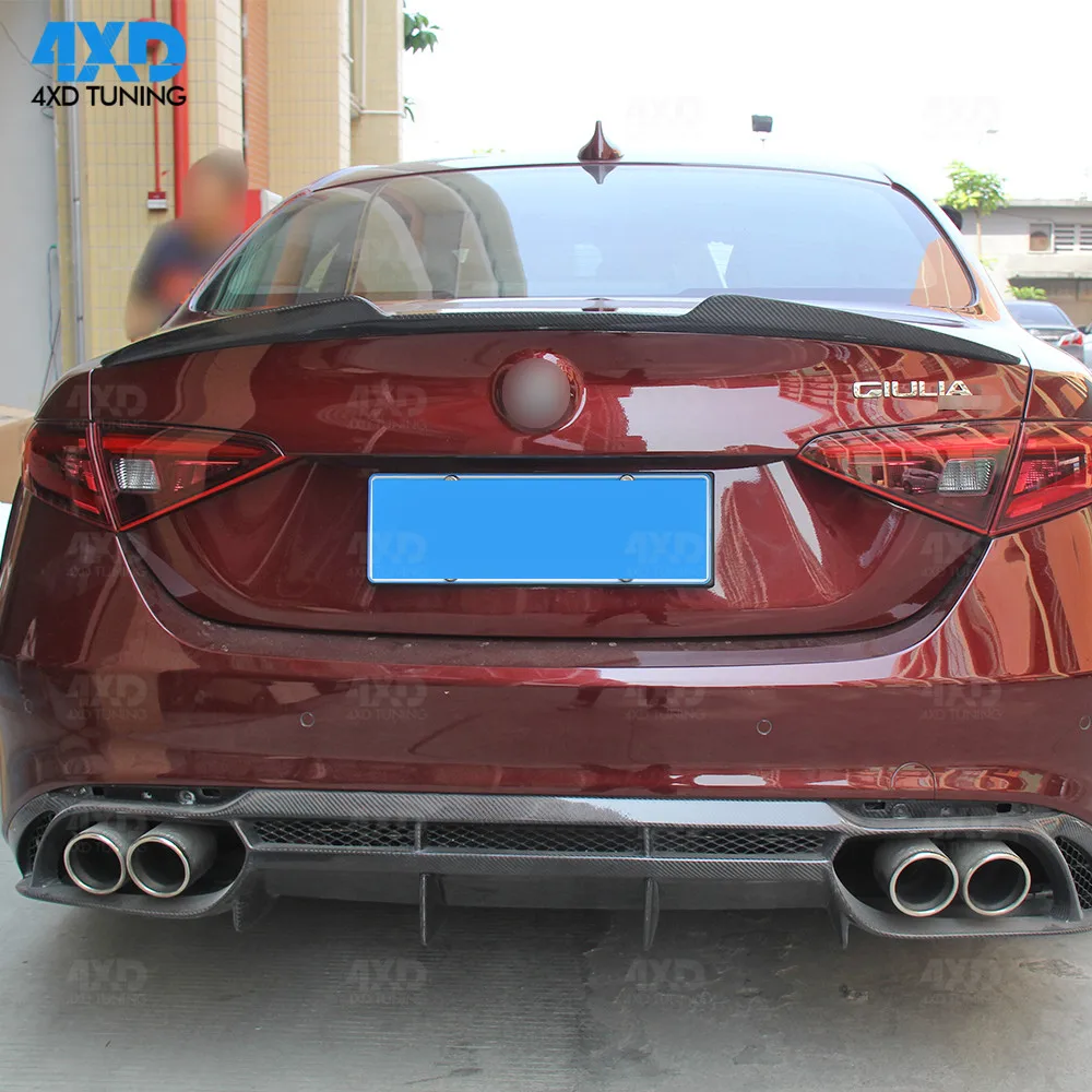 Carbon Fiber Trunk spoiler For Alfa Romeo Giulia Rear Spoiler Wing QV Model Styling Gloosy Black 2015