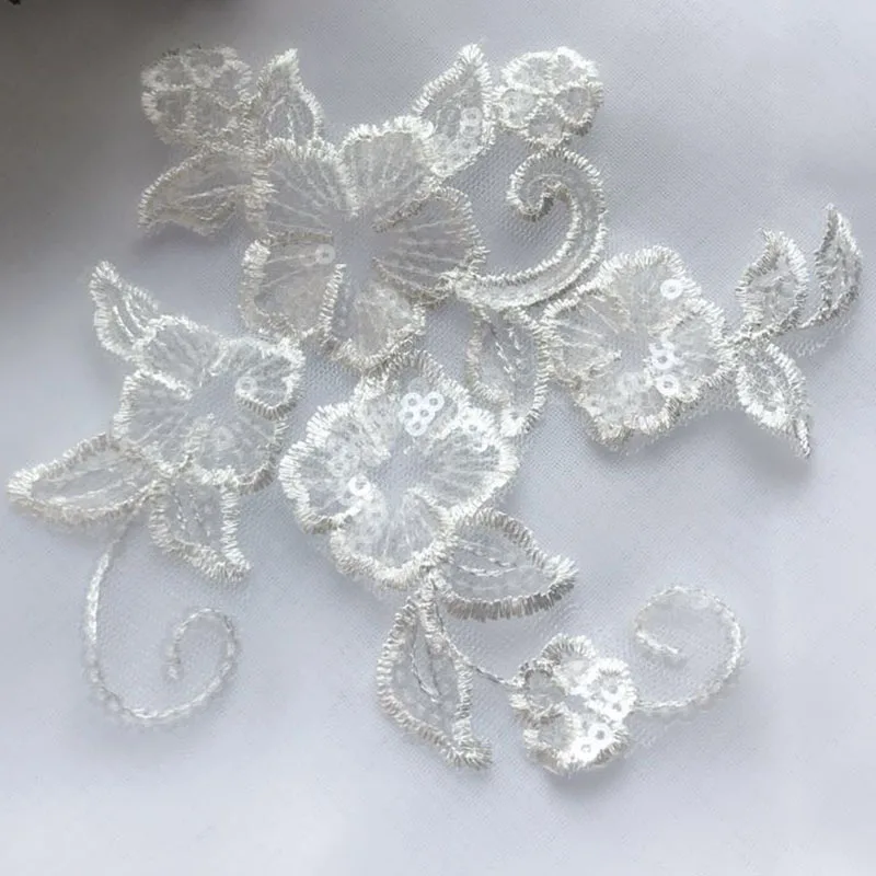4pcs/lot Handmade lace fabric wedding dress decoration accessories lace patch applique dress shoes cap lace sequin flower patch 4pcs/lot Handmade lace fabric wedding dress decoration accessories lace patch applique dress shoes cap lace sequin flower patch