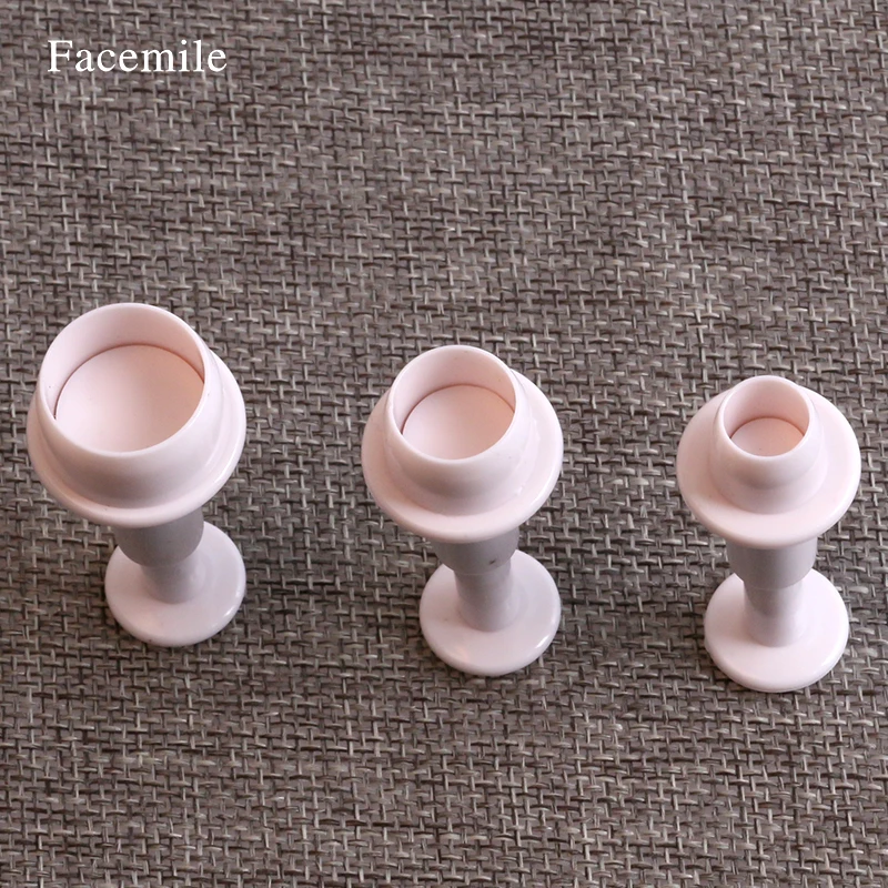 

3Pcs Round shape Gift Decorating Embossing Cutter Mini Gift Mold Spring Gift Cookie Chocolate Jelly Baking Fondant 51087