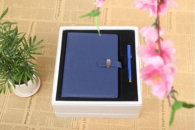 Роскошный подарочный набор для офиса из искусственной кожи, кредитный держатель для карт, блокнот и подходящая ручка для клиентов и друзей