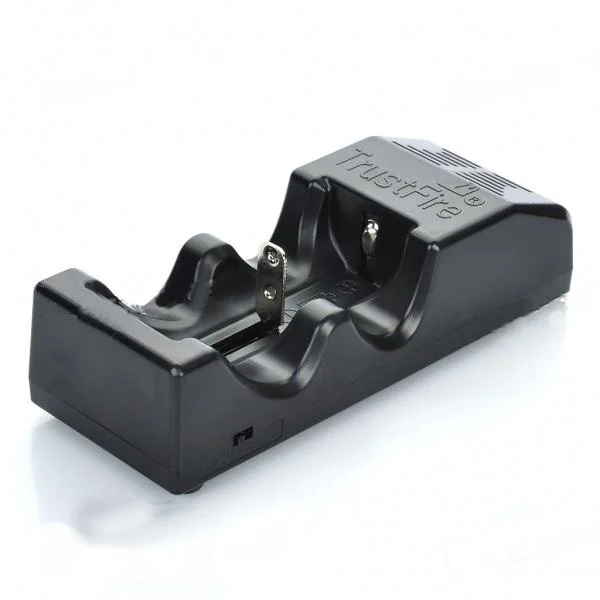 

TrustFire TR-005 Single Universal Li-ion Battery Charger TR005 For 16340 18650 25500 26650 26700 LB0441