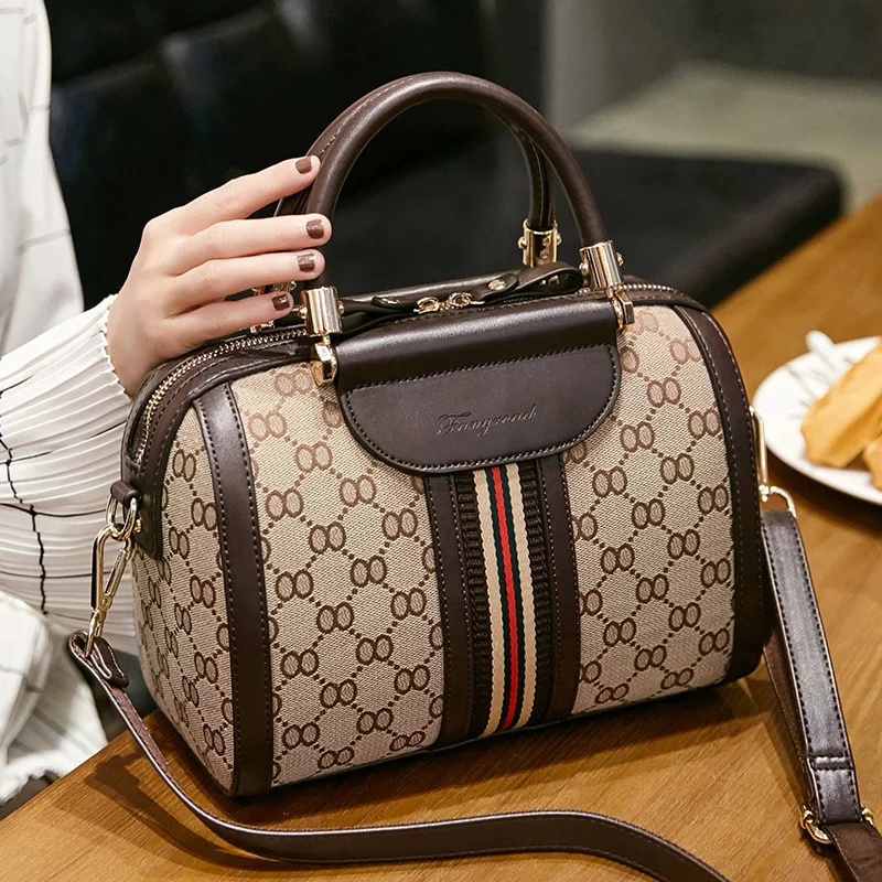 

New Retro Printing Small Square Package Womens Bags Handbags Minimalist Fashion Stitching Wild Messenger Shoulder Bag Ms. Packet