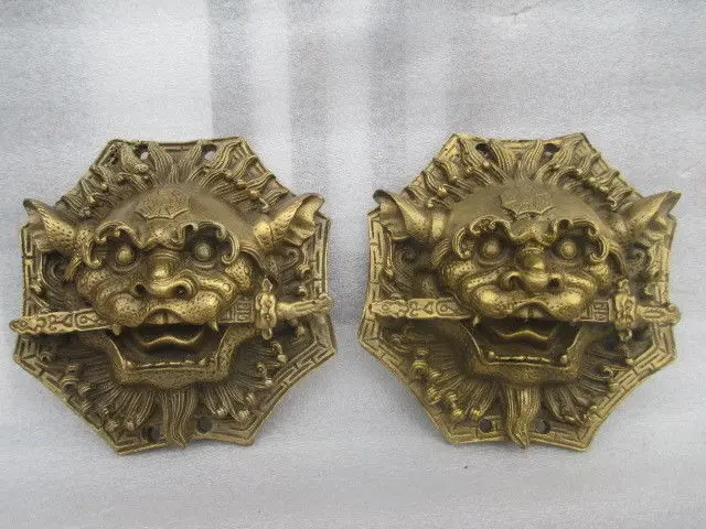 

A Pair of Elaborate Chinese Brass feng shui auspicious beast statue knocker , to ward off bad luck