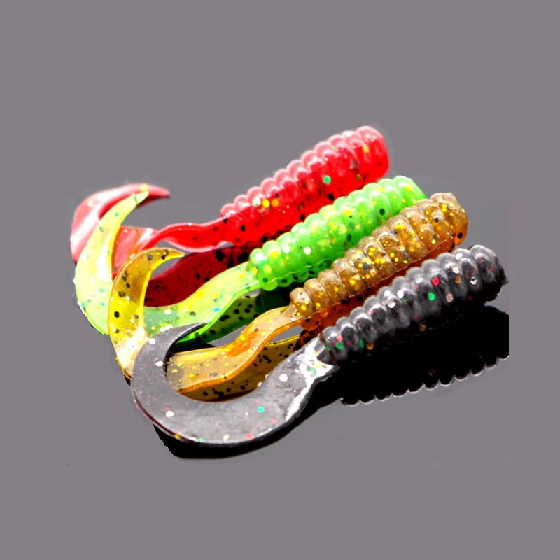 

2018 new 1pcs 7.5cm Smell Bait Soft Fishing Lure river Bionic lake Lures Bait Peche squid jig boat plastic catfish random color