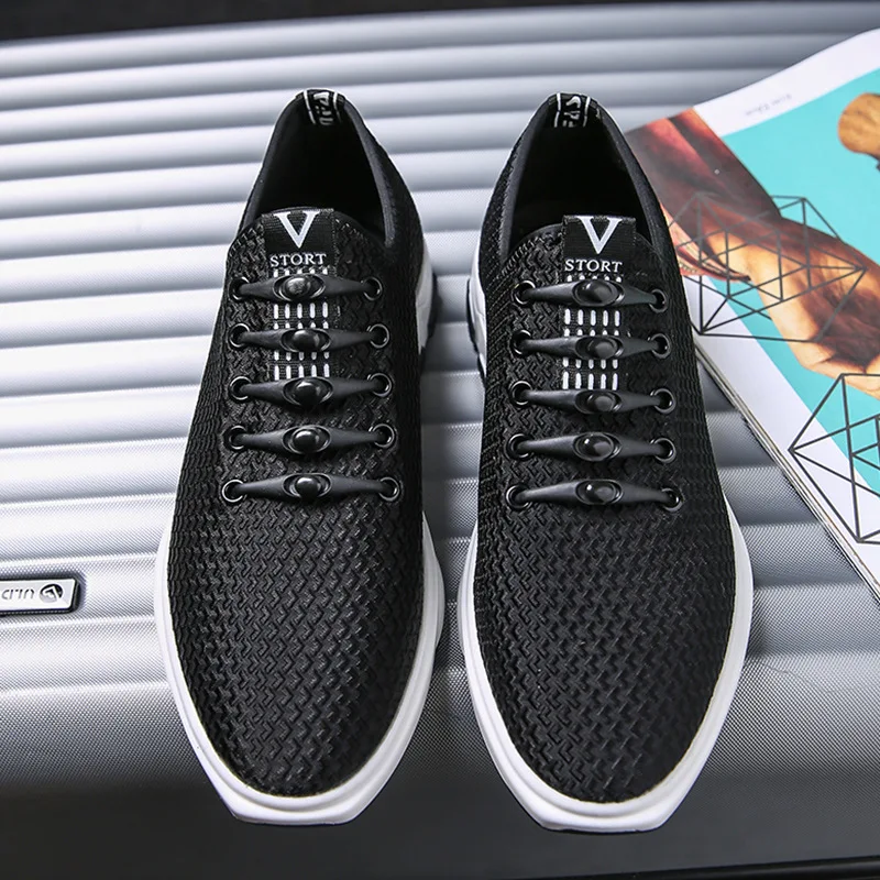 

2019 new men's shoes tide breathable soft running shoes men's casual Korean version of wild sports shoes