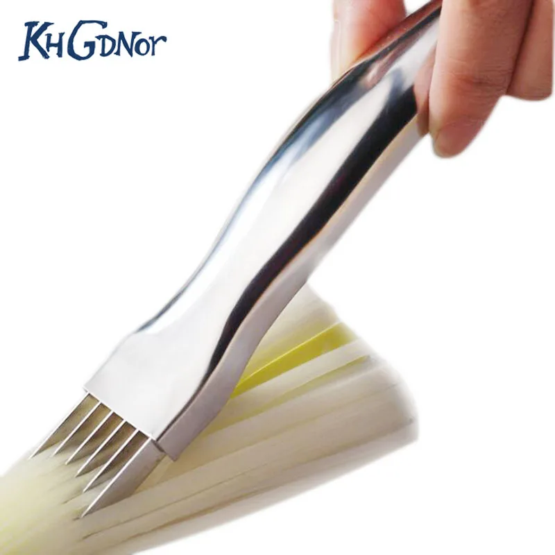 

KHGDNOR Stainless Steel Onion Slicer Vegetable Chili Shredded Cooking Tool Onion Cutter Knife Kitchen Gadget