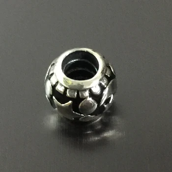 

authentic 925 sterling silver round black bead with sun&moon&star relievo fit Pd bracelet for women gift