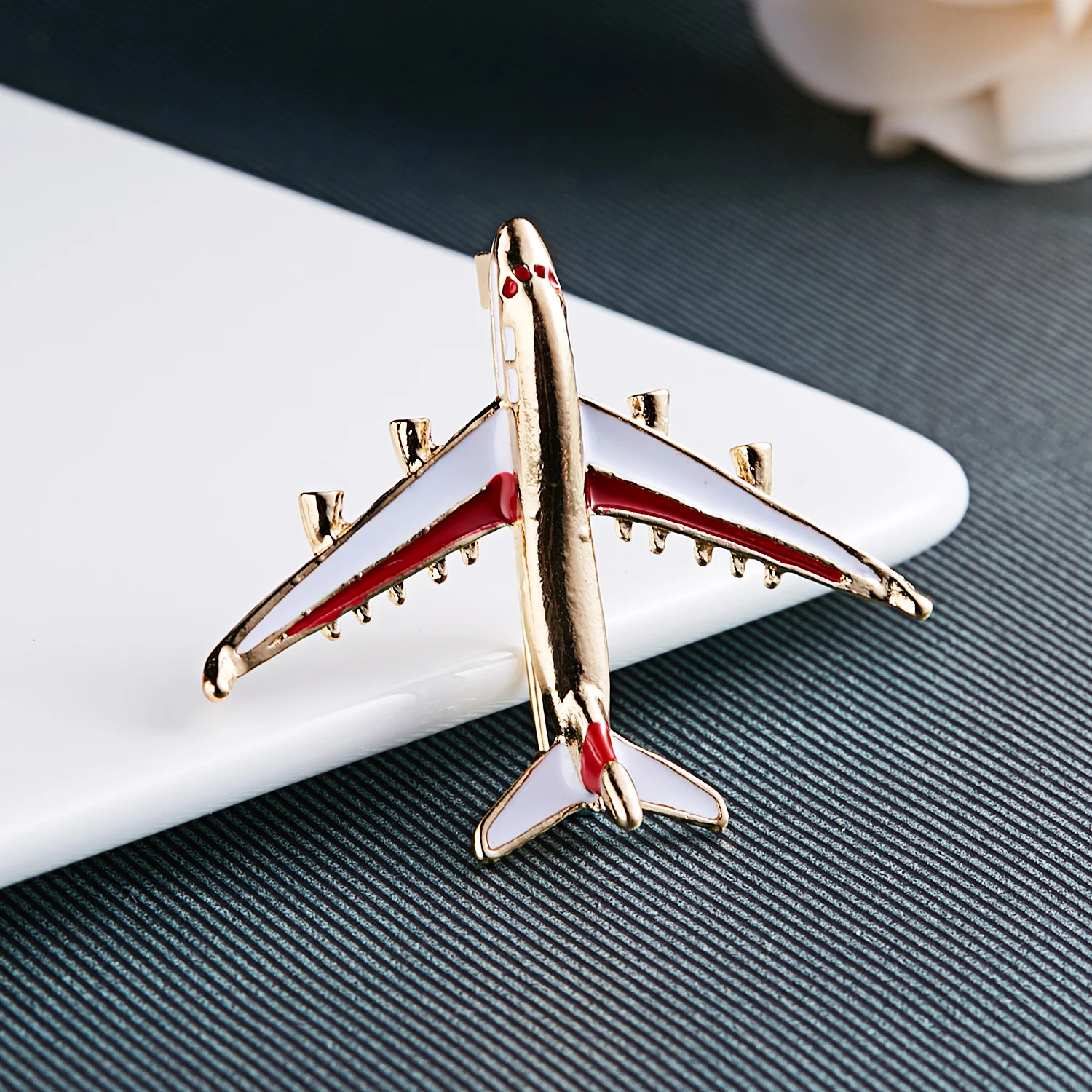 

Rinhoo Cute Little Airplane Brooch Blue Enamel Gold-color Metal Brooches Pin Fighter Aircraft Model Jewelry Suit Clothes Clips
