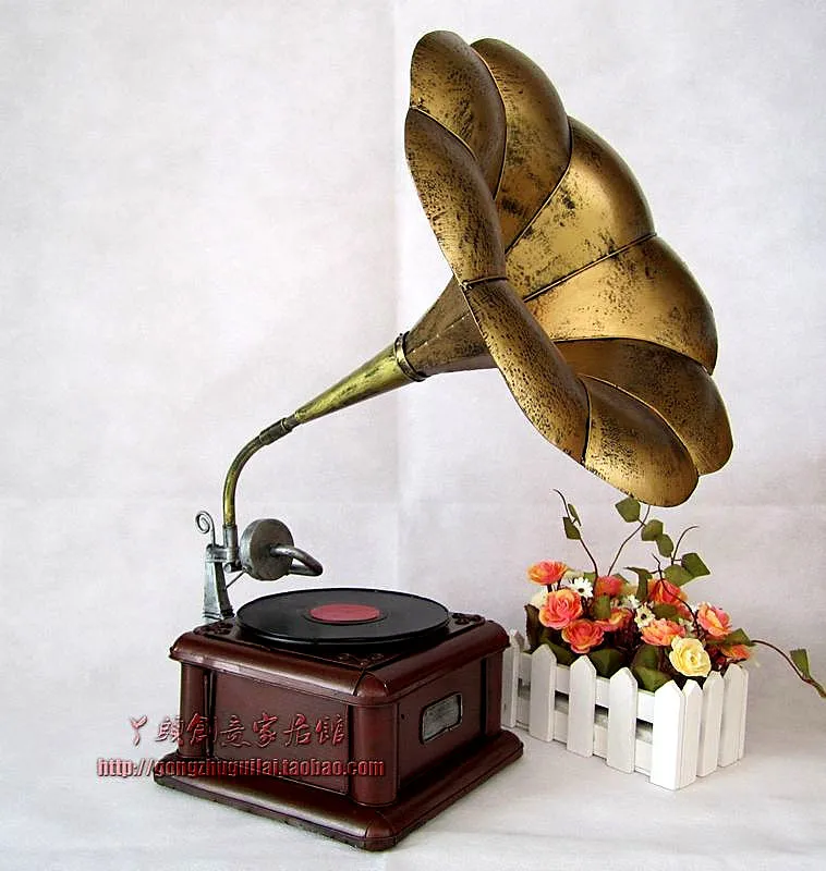 Old fashioned gramophone cd player vintage model photography props