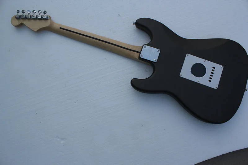 Специализированный цех Новая ST черная электрическая гитара SSS звукосниматель, кленовый палец пластина, можно настроить