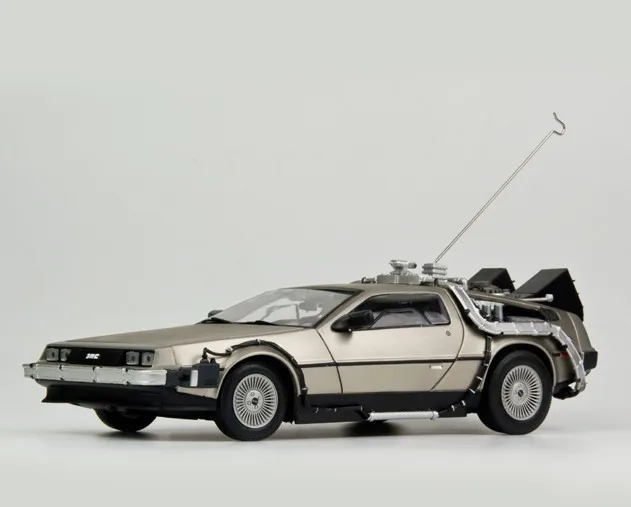 

1:18 Back To The Future 1 delorean DMC-12 scifi car model Free Shipping