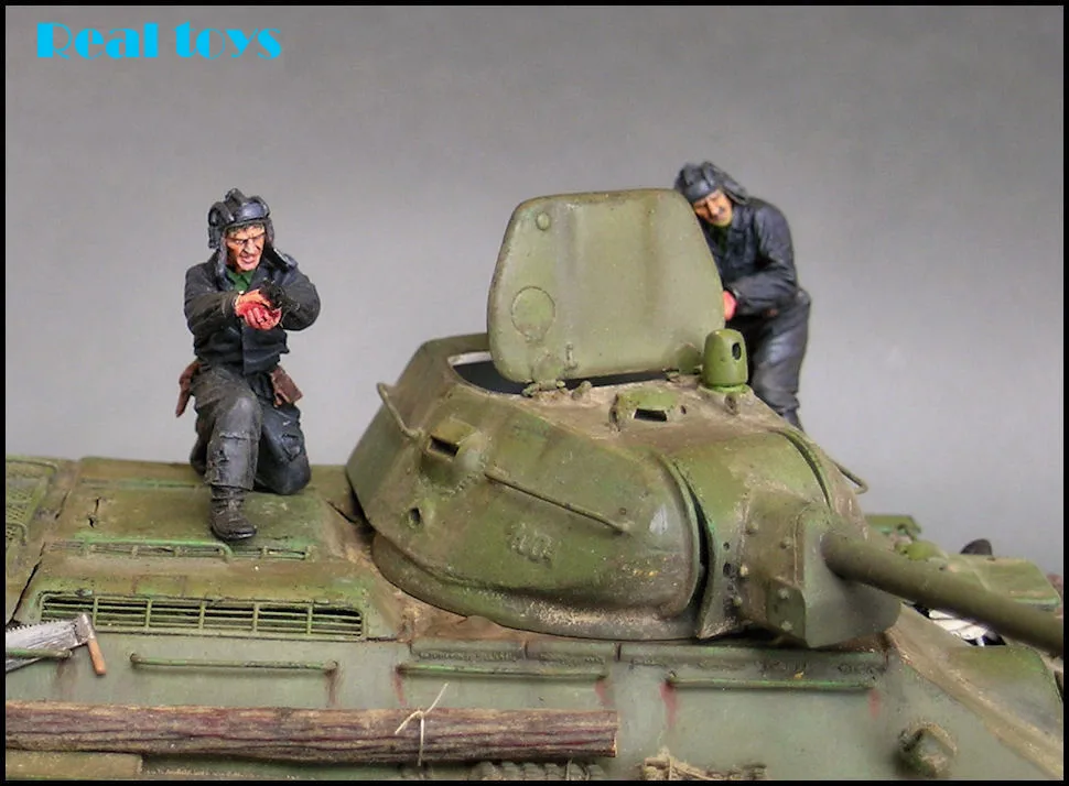 Комплект пластиковых моделей Hobby Boss 1/48 84806 Россия T-34/76 Tank 1942