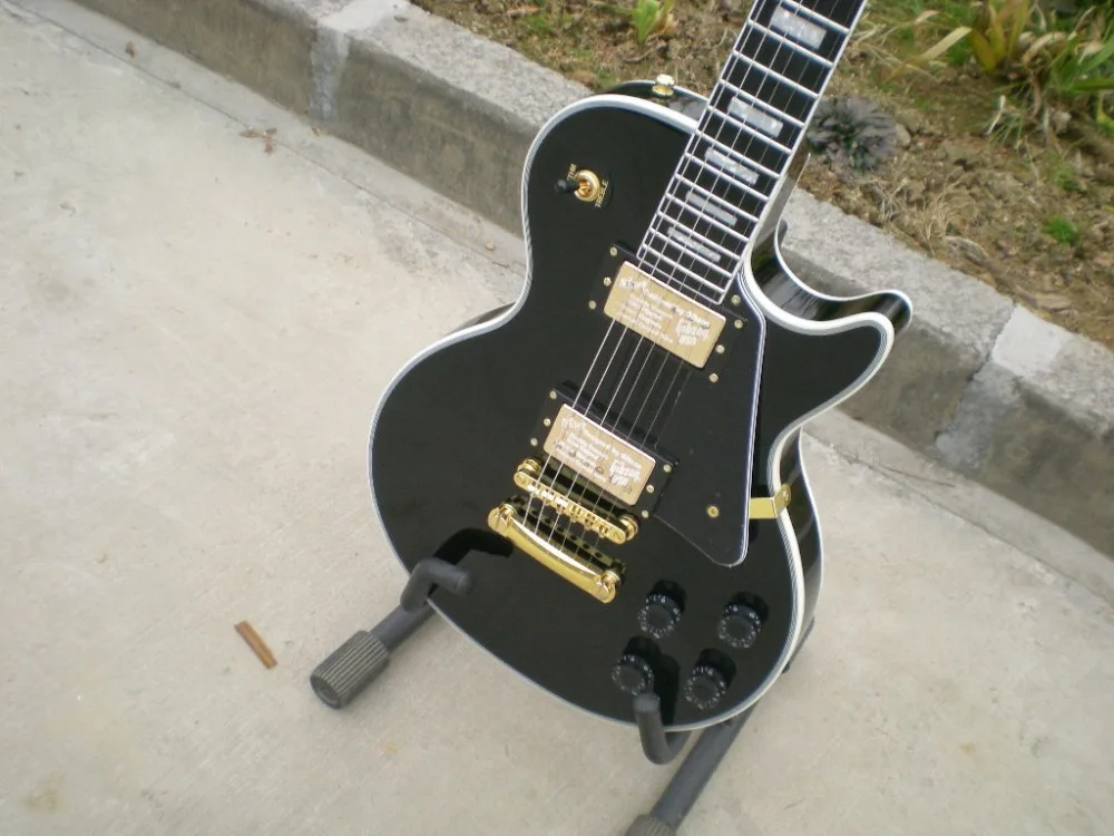 

Hot!! 2017 custom shop Black custom LP electric guitar,Custom black guitarra golden hardware guitar,Free shipping