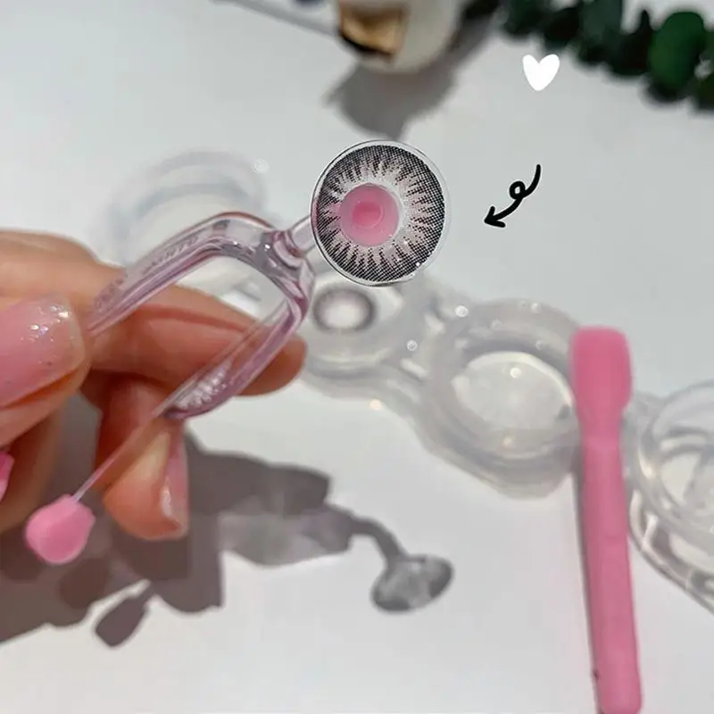 Присоска для снятия линз. Палочка для одевания контактных линз. Как пользоваться присоской для линз. Отвертка для линз lens insertion tool bm114. Приспособление для линз контактных.