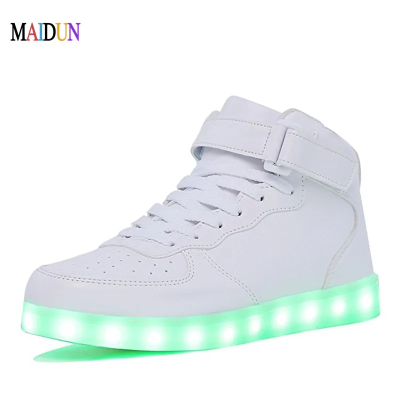 LED Blanco Masculinos Zapatos Tenis de Led Se Encienden Calzado Botas de  Encaje piso con Luminoso Llevó Calzado Casual Zapatos Hombres Unisex  Caliente de La Manera|tenis led|white shoesshoe male - AliExpress