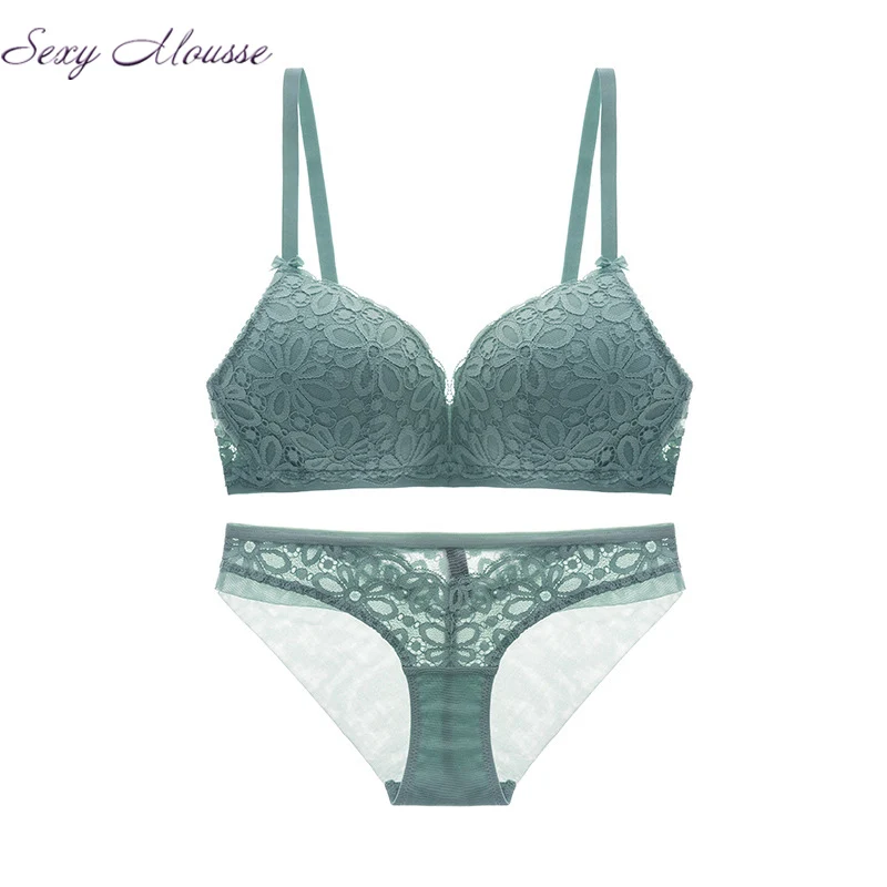 Комплект нижнего белья Sexy Mousse A004S! с бюстгальтером чашками пуш ап и кружевом для