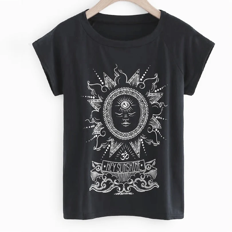 

Goth Symbol Sun Face T-shirt Women Short Sleeve Hey Sunshine Letter Printed Tees Tshirt O-Neck Punk Goth Girls T Shirt Tops