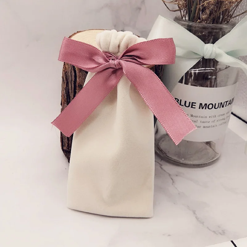 Регулируемая ткань для упаковки ювелирных изделий, атласный бархатный мешок с кулиской, Голубое озеро, 6x13 см, Рождественский свадебный подарок, сумки и сумки - Цвет: Beige Bean paste